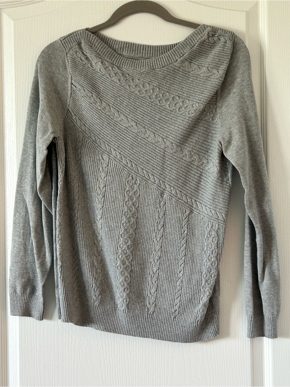 Kim Rogers Light Gray Cable Knit Scoop Neck Sweater
